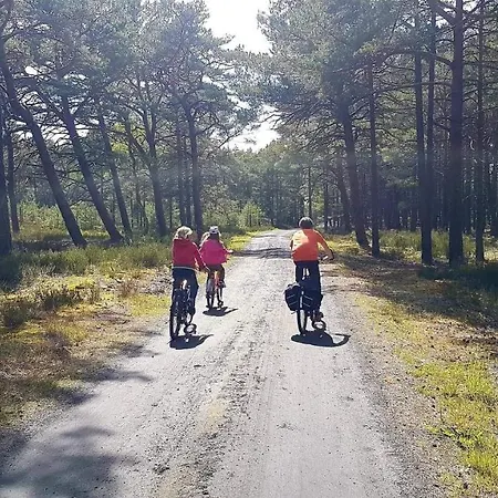 Z Jacuzzi بيت للعطل *