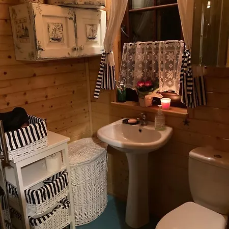 Semesterbostad Z Jacuzzi